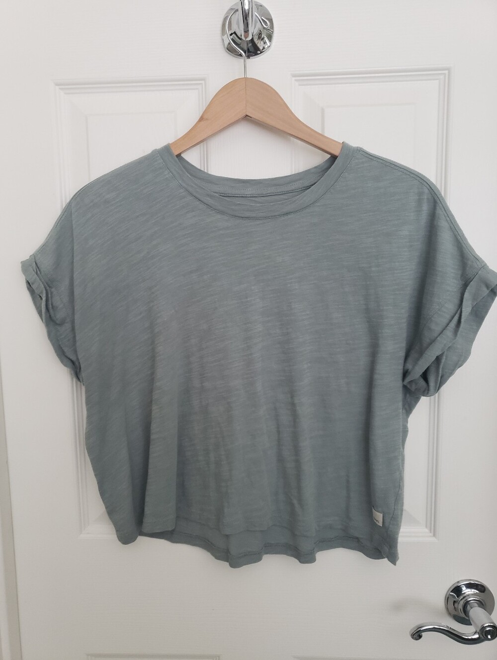 Vuori Rolled Sleeve short sleeve tee